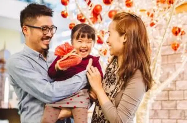 Čínske vianočné tradície: Od jedla po dekorácie