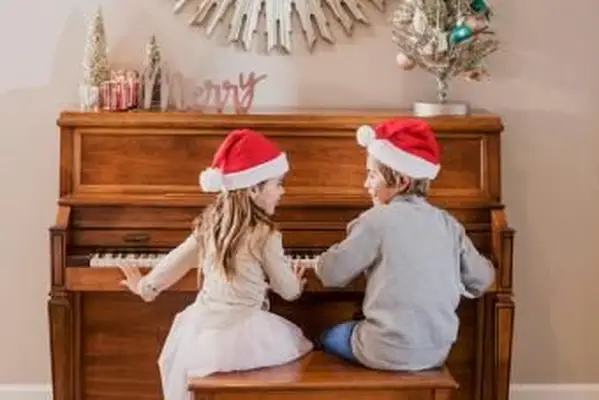 28 Canções de Natal de Domínio Público e suas partituras