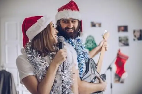 26 najlepszych świątecznych piosenek rockowych: od klasycznych po nowoczesne