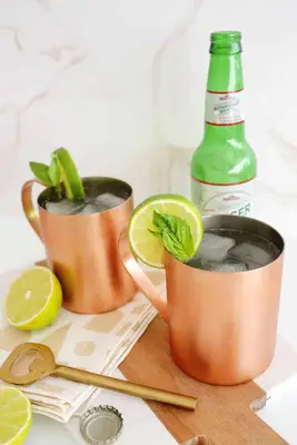 moscow mule drinks in copper cups
