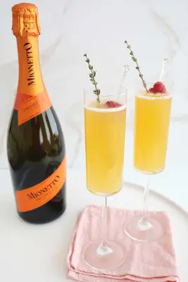 Classic Peach Bellini cocktail