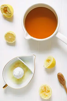 The Gold Rush Cocktail