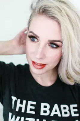 7 pași către buzele cu aspect mai complet