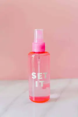 DIY Makeup Setting Spray