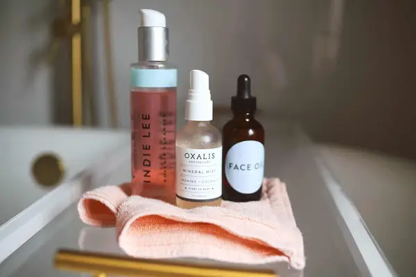 How to Make Your Own Face Oil