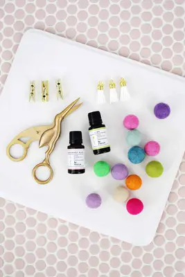 Easy Wool Ball Diffuser For Your Car!