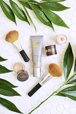 Lauras Top Natural Foundation Picks