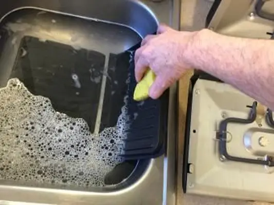 So reinigen Sie einen George Foreman Grill