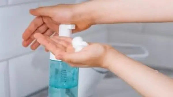 Jabón para platos espumoso