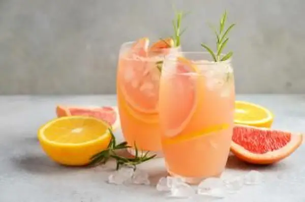 Rickey al pompelmo al rosmarino