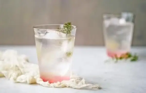 Vodka Crostata Di Pompelmo E Ciliegie Cocktail