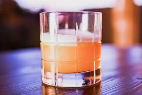 바닐라 위스키 사워