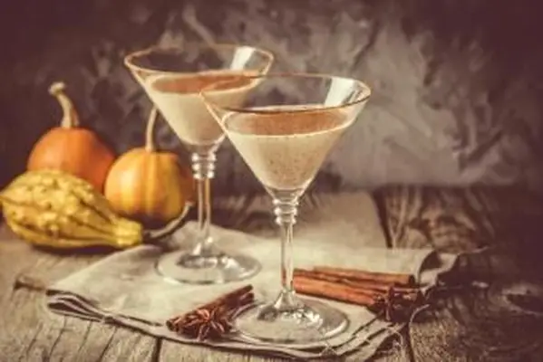 קוקטייל קינמון של מרטיני סתיו