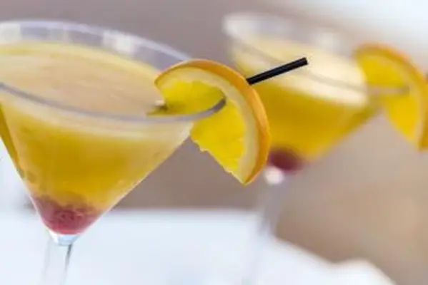 マンゴー夜明けカクテル