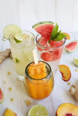 20+ Easy Summer Cocktails and Appetizers