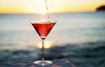 derramando rosa Whitney cosmopolita