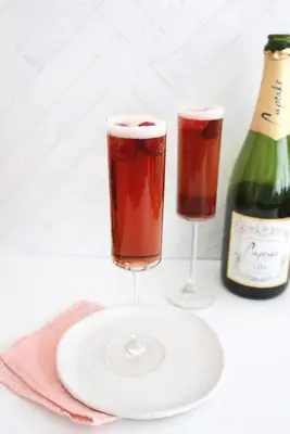 kir royale cocktail