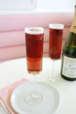 kir royale cocktail