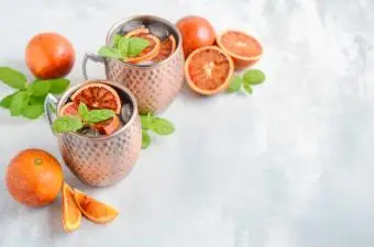 mula moscow laranja-caramelo