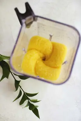 Frozen Mango Margaritas