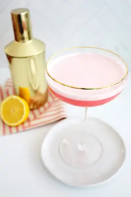 pink lady cocktail