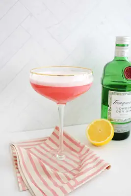 pink lady cocktail