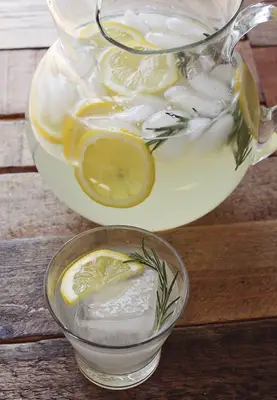 Rosemary limonade