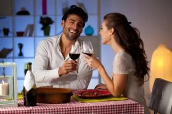 Eine hausgemachte Mahlzeit teilen