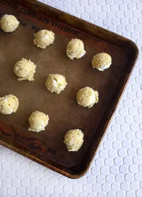 Easy Gooey Butter Cookies