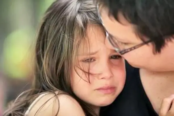 Comment annoncer à un enfant le décès d'un grand-parent