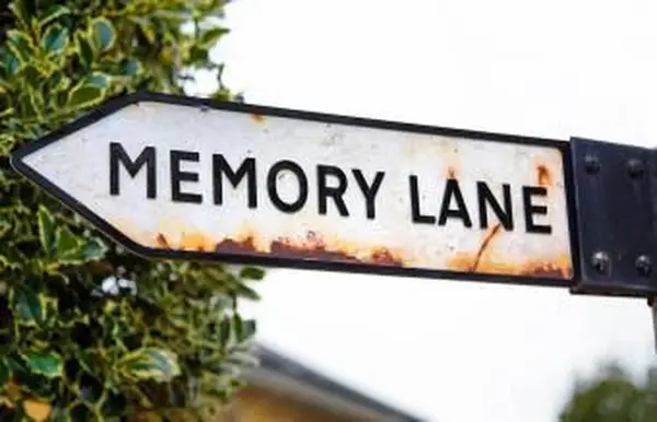 Poste de señalización para Memory Lane