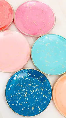 DIY Gold Splatter Paint Glass Tale