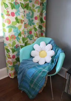 Daisy Pillow DIY