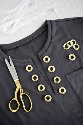 Lace Up Sweatshirt DIY