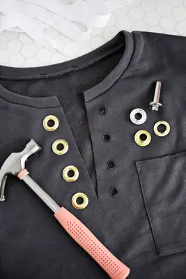 Lace Up Sweatshirt DIY