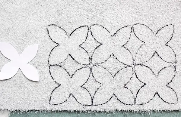 Daisy Statement Necklace