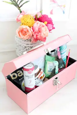 Make Your Own Guest Room Mini Bar