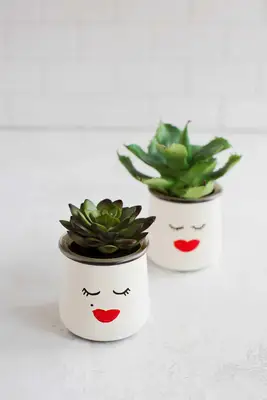 5 Easy DIY Glass Planters