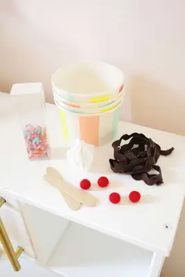 Felt Ice Cream Sundae Toy (A No-Sew DIY!)