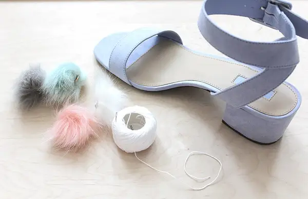 Springy Pom Sandal