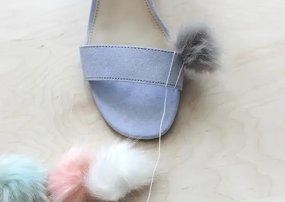 Springy Pom Sandal
