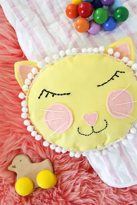 Cat Face Pillow DIY! 