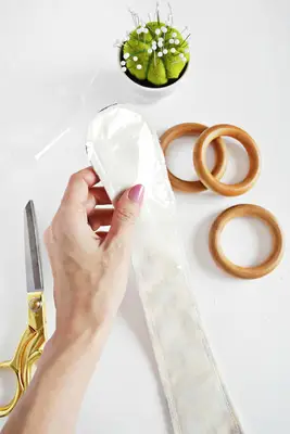 Wooden Ring Crinkle Teether DIY