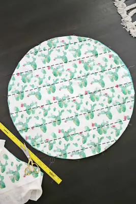 Round Quilted Play Mat DIY