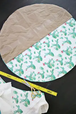 Round Quilted Play Mat DIY