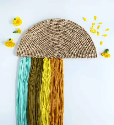 Easy Yarn Wall Art DIY 