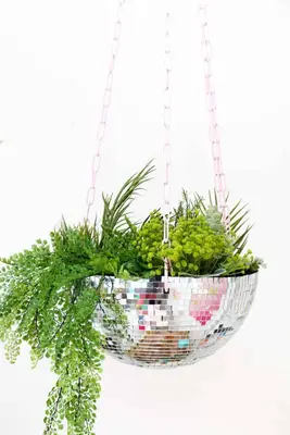 Disco-Ball-Hanging-Planter-click-through-for-tutorial_