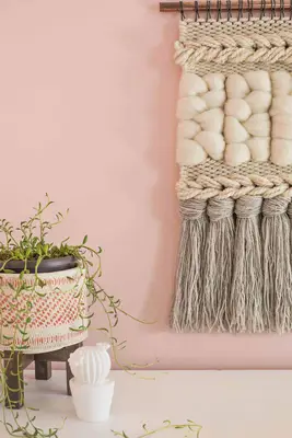 Quick Weave Wall Hanging DIY