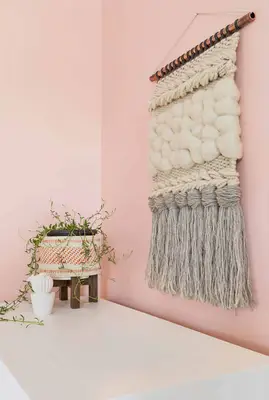 Quick Weave Wall Hanging DIY