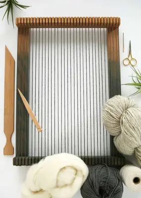 Quick Weave Wall Hanging DIY